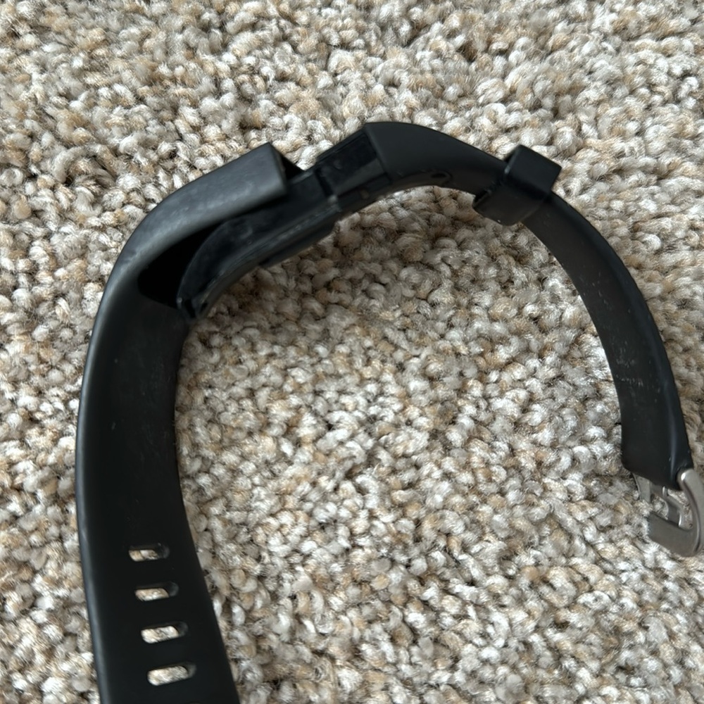 Fitbit Charge Hr - image 6